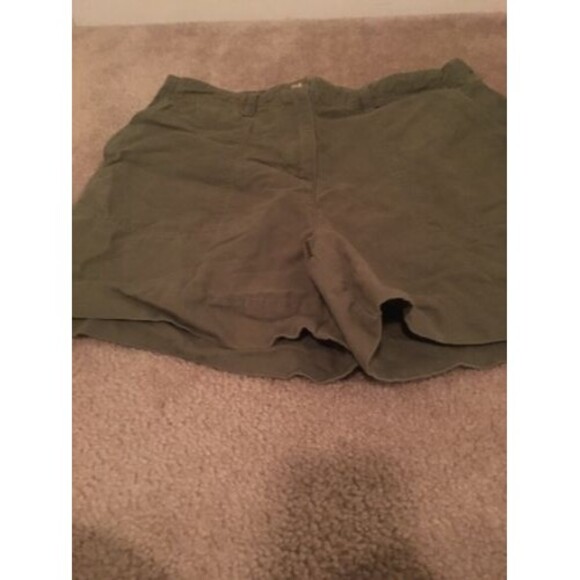 Mountain Lake Women’s Shorts Green Cotton Pockets Walking Casual Size 12